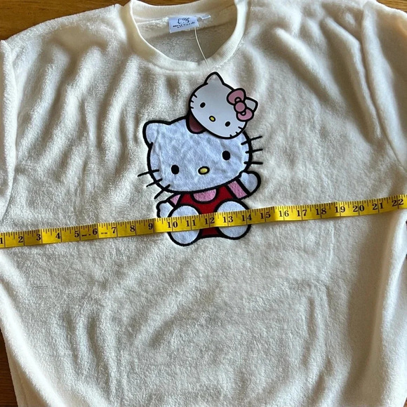 Hello Kitty embroidered fleece plush  sweatshirt, crewneck New in Box XLarge - Picture 7 of 8